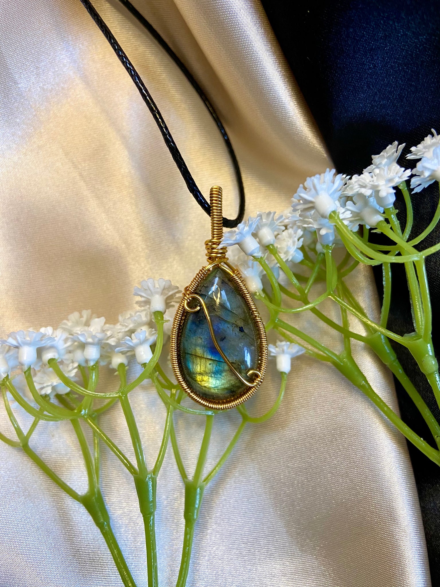 Neon (Labradorite) Necklace